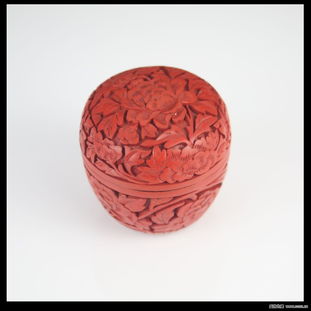 時(shí)光雕琢的藝術(shù) 建國(guó)后出口老工藝品廠純手工漆雕香盒探秘